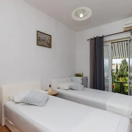 Bradas Guest house 2*