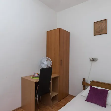 Guest house Bradas 2*